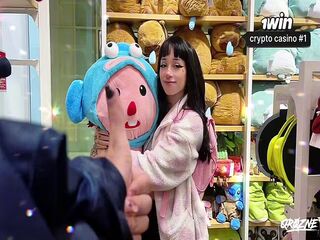 ENTEADA GANHANDO PELUCIA E AGRADECE COM A BUCETINHA [CENA GRÁTIS]